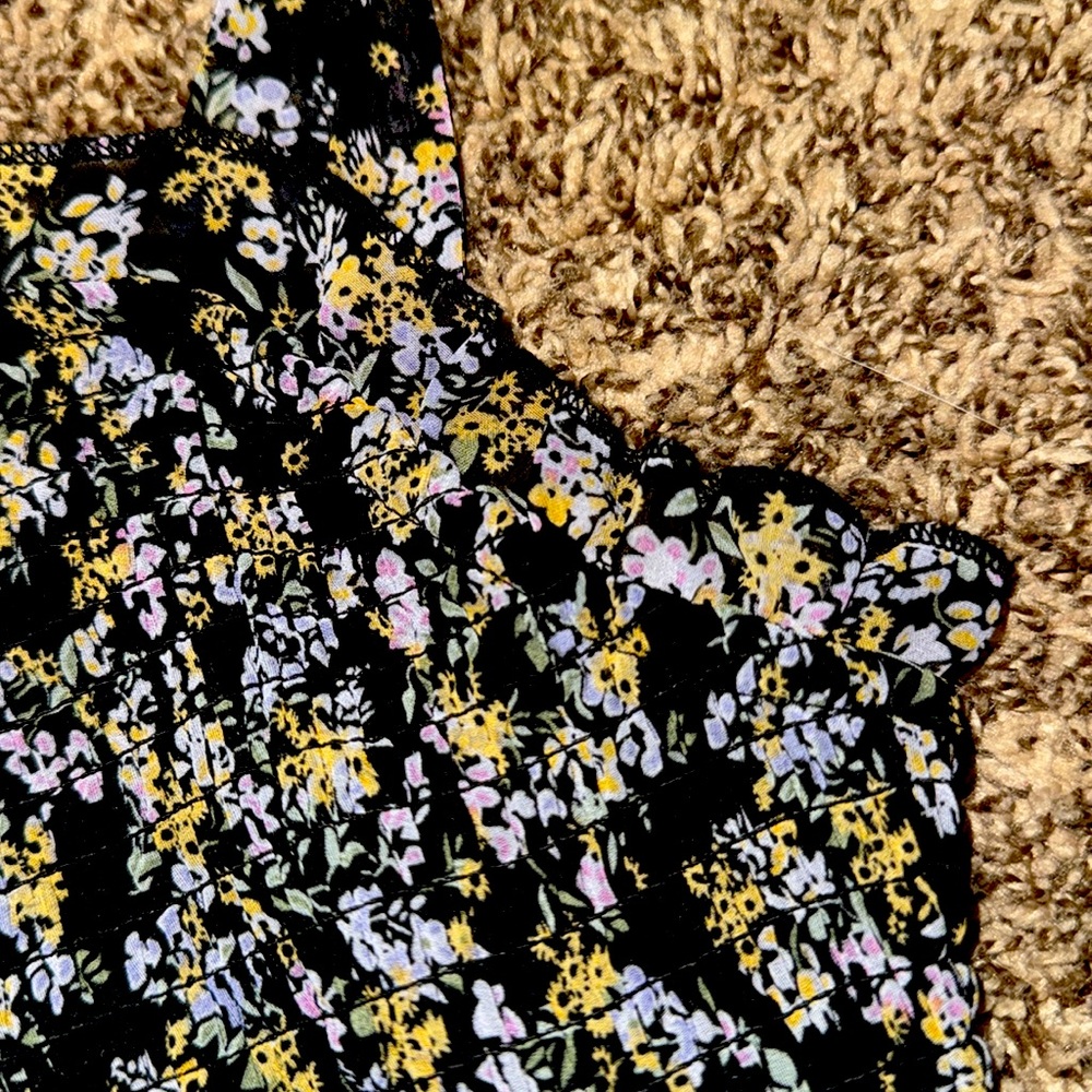 GIRLS SIZE S. POPPIES & ROSES DRESS. - Picture 3 of 5